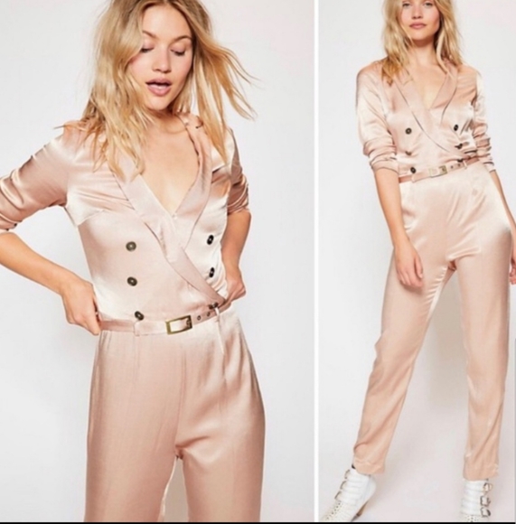 Free People Pants - FREE PEOPLE I AM A WOMAN BEIGE JUMPSUIT SZ 6 NWT